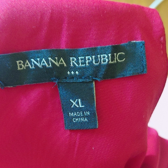 Banana Republic Red Sleeveless High Low Tank Top - Picture 2 of 3